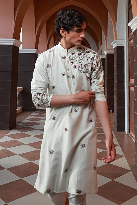Sanvir Singh_Green Silk, Cotton Embroidery Lotus Zardozi Kurta Set _Online_at_Aza_Fashions