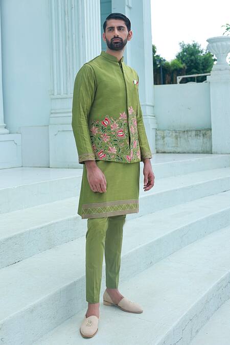Sanvir Singh_Green Satin, Chanderi, Cotton Zari, Embroidery Lotus Kurta Set _Online_at_Aza_Fashions