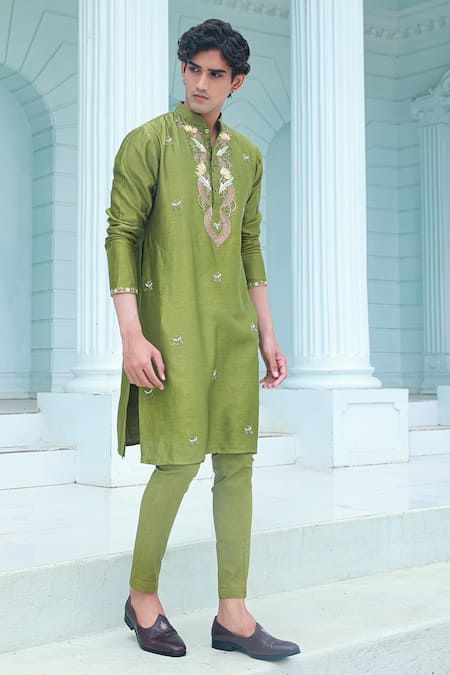 Sanvir Singh Thread & Zardozi Embroidered Kurta Set 