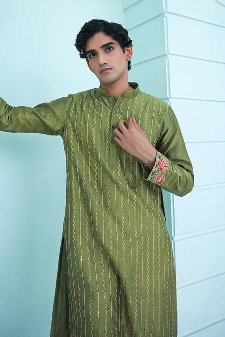 Shop_Sanvir Singh_Green Chanderi, Cotton Embroidery Zig Zag Thread Kurta Set _Online_at_Aza_Fashions