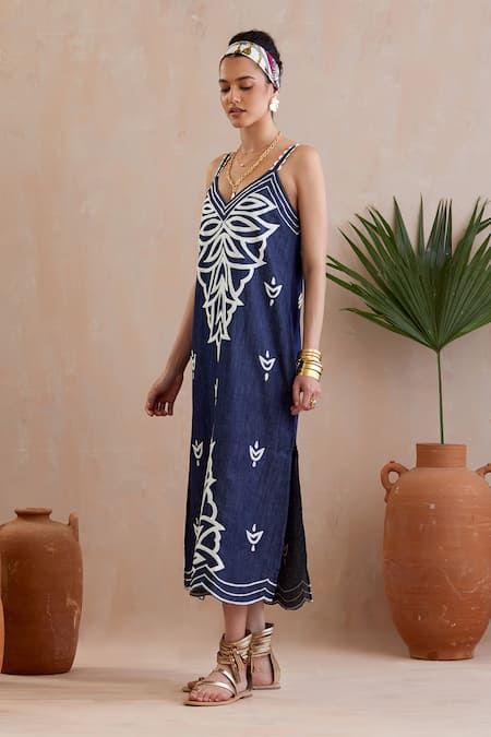 Indian Summer Story Blue Cotton Embroidery Sweetheart Neck Blossom Midi Dress Online at Aza Fashions Indian Summer Story_Blue Cotton Embroidery Sweetheart Neck Blossom Midi Dress _Online_at_Aza_Fashions