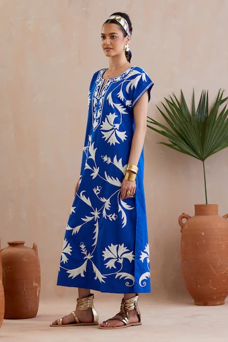 Buy Indian Summer Story Blue Cotton Embroidery Round Neck Floral Thread Midi Dress Online at Aza Fashions Buy_Indian Summer Story_Blue Cotton Embroidery Round Neck Floral Thread Midi Dress _Online_at_Aza_Fashions