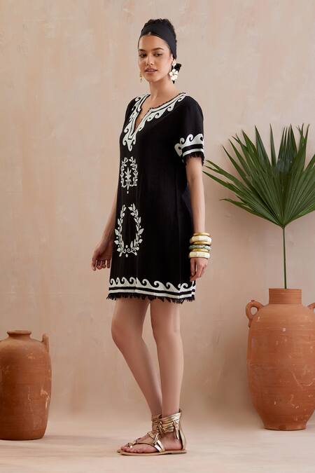 Indian Summer Story Black Jersey Embroidery Round Neck Crest Fleur Maxi Dress Online at Aza Fashions Indian Summer Story_Black Jersey Embroidery Round Neck Crest Fleur Maxi Dress _Online_at_Aza_Fashions