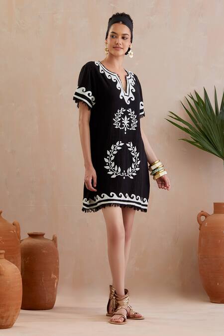 Buy Indian Summer Story Black Jersey Embroidery Round Neck Crest Fleur Maxi Dress Online at Aza Fashions Buy_Indian Summer Story_Black Jersey Embroidery Round Neck Crest Fleur Maxi Dress _Online_at_Aza_Fashions