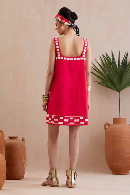 Shop Indian Summer Story Red Cotton Embroidery Sweetheart Neck Crimson Floral Short Dress at Aza Fashions Shop_Indian Summer Story_Red Cotton Embroidery Sweetheart Neck Crimson Floral Short Dress _at_Aza_Fashions