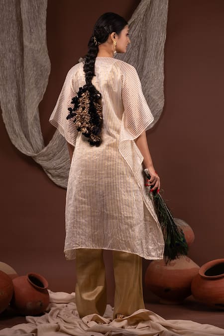Shop Chambray & CO. Ivory Chanderi, Silk Embroidery V-neck Floral Kaftan Set at Aza Fashions Shop_Chambray & CO._Ivory Chanderi, Silk Embroidery V-neck Floral Kaftan Set _at_Aza_Fashions