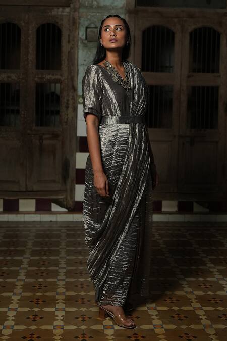 Buy_Chambray & CO._Silver Silk Patchwork, Embroidery V-neck Pre-draped Saree And Blouse _Online_at_Aza_Fashions