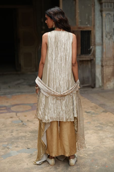 Shop_Chambray & CO._Gold Cotton, Silk V-neck Ombre Crushed Asymmetric Kurta Set _at_Aza_Fashions