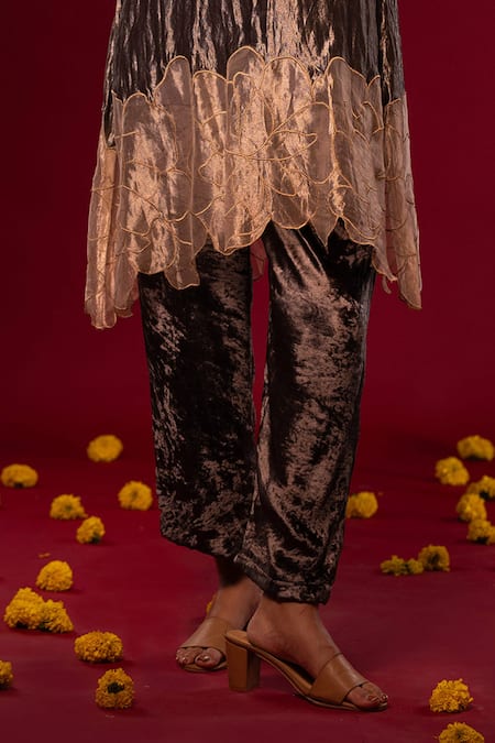 Chambray & CO. Gray Silk, Cotton, Velvet Embroidery Round Gunmetal Floral Patchwork Kurta Set Online at Aza Fashions Chambray & CO._Gray Silk, Cotton, Velvet Embroidery Round Gunmetal Floral Patchwork Kurta Set _Online_at_Aza_Fashions