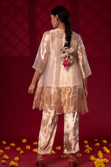 Chambray & CO. Silver Embroidered Kurta & Pant Set 