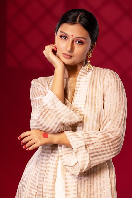 Shop Chambray & CO. Silver Velvet, Silk, Tissue Shawl Stripe Woven Jacket With Sleeveless Dress Online at Aza Fashions Shop_Chambray & CO._Silver Velvet, Silk, Tissue Shawl Stripe Woven Jacket With Sleeveless Dress _Online_at_Aza_Fashions