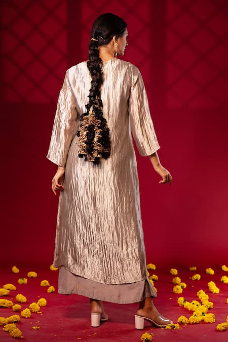 Shop Chambray & CO. Silver Silk, Linen Open Neck Pleated Overlay Jacket With Dress at Aza Fashions Shop_Chambray & CO._Silver Silk, Linen Open Neck Pleated Overlay Jacket With Dress _at_Aza_Fashions