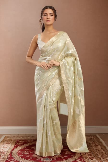 Mint N Oranges Chevron Pattern Hand Woven Saree With Unstitched Blouse Piece 