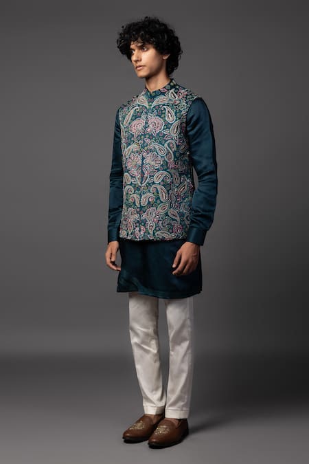 Buy_PAARSH_Blue Linen, Satin Cut Work, Embroidery Teal Kasuti Bundi Set _Online_at_Aza_Fashions
