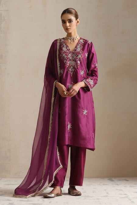 Shikha Mehta_Purple , Organza Embroidery V-neck Aline Kurta Set With Bloom _Online_at_Aza_Fashions