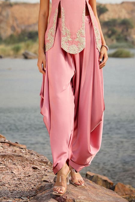 Label Moni K Pink Satin Embroidery V-neck Dori Kurta With Harem Pant Online at Aza Fashions Label Moni K_Pink Satin Embroidery V-neck Dori Kurta With Harem Pant _Online_at_Aza_Fashions