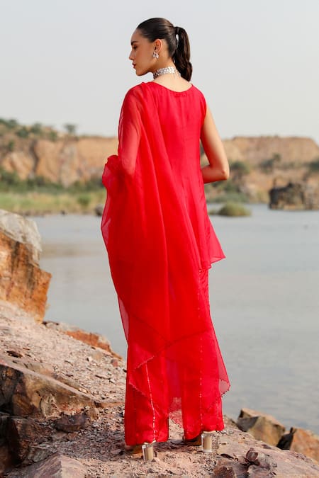 Shop Label Moni K Red Viscose, Chiffon Embroidery Round Neck Aari Bloom Work Kurta Set at Aza Fashions Shop_Label Moni K_Red Viscose, Chiffon Embroidery Round Neck Aari Bloom Work Kurta Set _at_Aza_Fashions