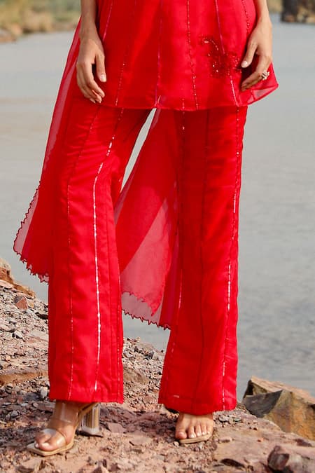 Label Moni K Red Viscose, Chiffon Embroidery Round Neck Aari Bloom Work Kurta Set Online at Aza Fashions Label Moni K_Red Viscose, Chiffon Embroidery Round Neck Aari Bloom Work Kurta Set _Online_at_Aza_Fashions