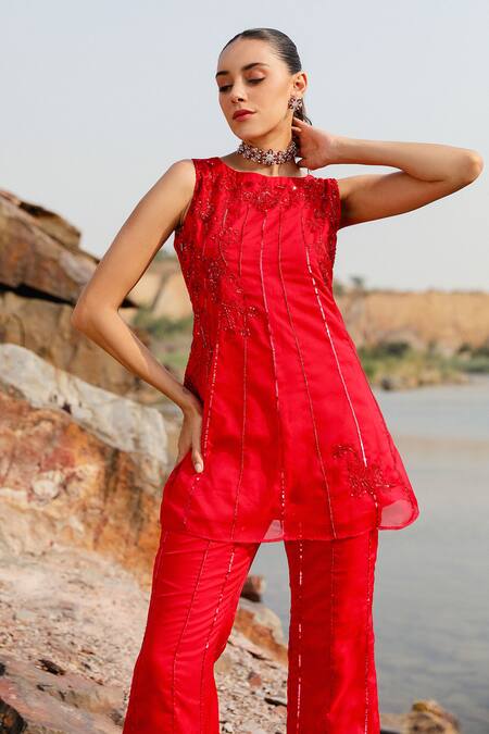 Shop Label Moni K Red Viscose, Chiffon Embroidery Round Neck Aari Bloom Work Kurta Set Online at Aza Fashions Shop_Label Moni K_Red Viscose, Chiffon Embroidery Round Neck Aari Bloom Work Kurta Set _Online_at_Aza_Fashions