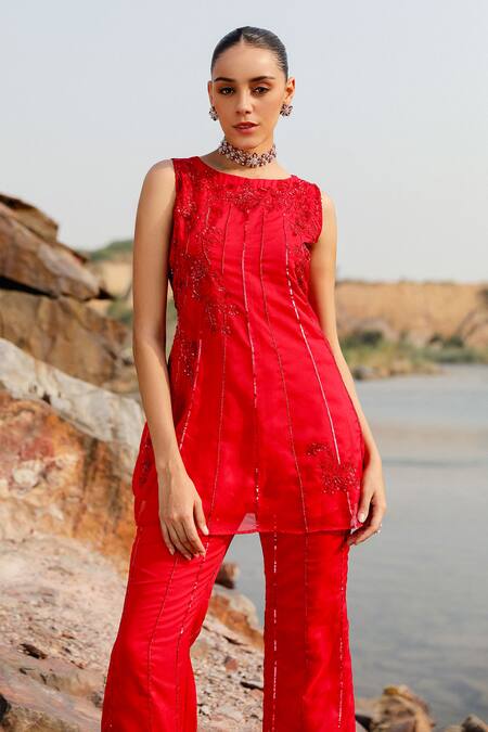 Label Moni K Red Viscose, Chiffon Embroidery Round Neck Aari Bloom Work Kurta Set at Aza Fashions Label Moni K_Red Viscose, Chiffon Embroidery Round Neck Aari Bloom Work Kurta Set _at_Aza_Fashions