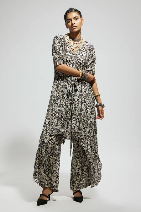 Buy_Sva By Sonam & Paras Modi_White Crepe Embroidery V-neck Floral Jaal Print Tunic And Pant Set_Online_at_Aza_Fashions