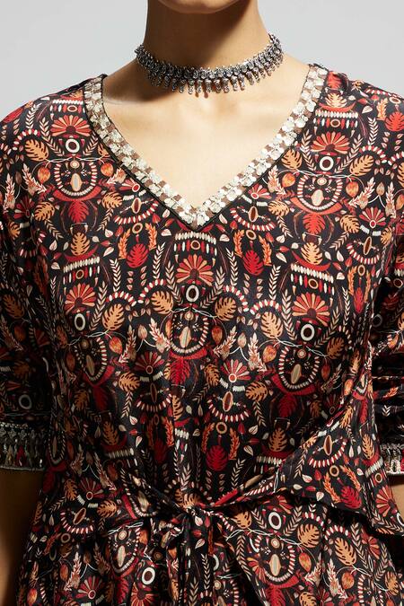 Sva By Sonam & Paras Modi Gray Crepe V-neck Floral Jaal Print Asymmetric Tunic Set at Aza Fashions Sva By Sonam & Paras Modi_Gray Crepe V-neck Floral Jaal Print Asymmetric Tunic Set_at_Aza_Fashions