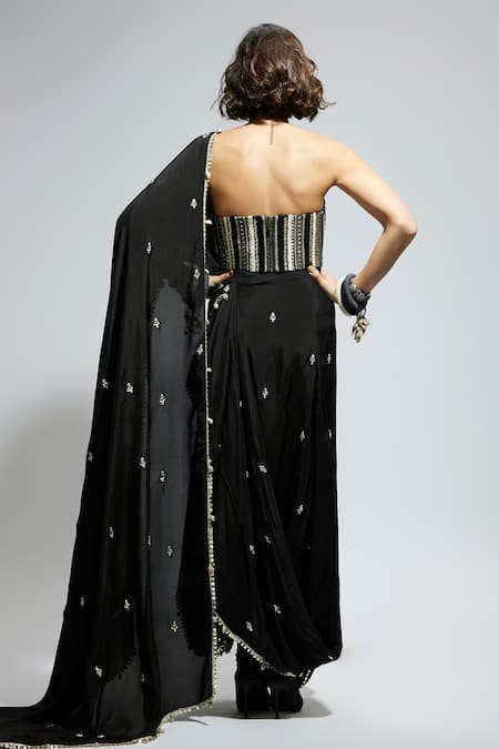 Shop Sva By Sonam & Paras Modi Black Silk Studs, Embroidery Sweetheart Embellished Pre-draped Saree And Corset at Aza Fashions Shop_Sva By Sonam & Paras Modi_Black Silk Studs, Embroidery Sweetheart Embellished Pre-draped Saree And Corset_at_Aza_Fashions