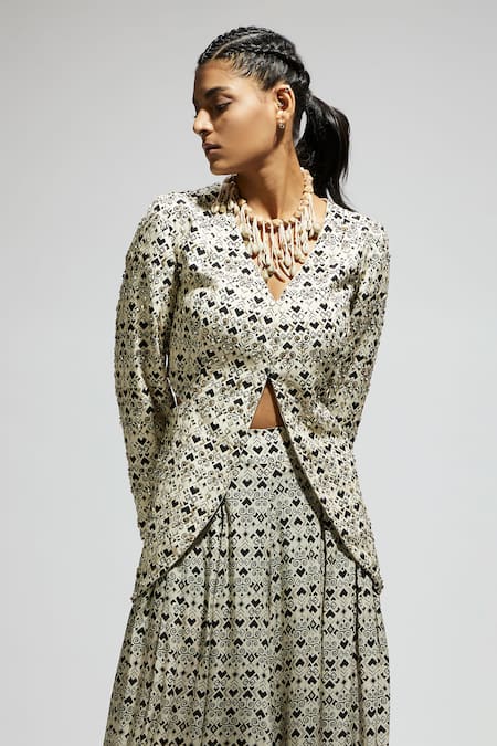Buy Sva By Sonam & Paras Modi White Crepe Sequins, Beads V-neck Geometric Print Jacket And Flared Pant Set Buy_Sva By Sonam & Paras Modi_White Crepe Sequins, Beads V-neck Geometric Print Jacket And Flared Pant Set
