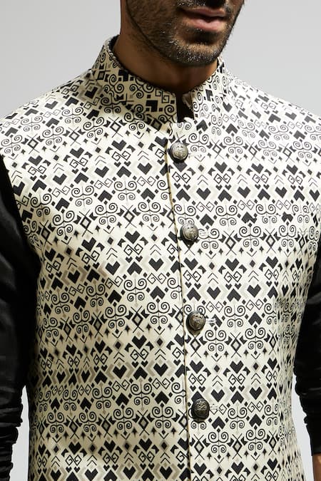 Sva By Sonam & Paras Modi_White Silk Geometric Print Sleeveless Bundi_at_Aza_Fashions