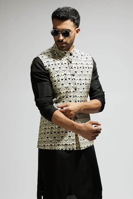 Buy_Sva By Sonam & Paras Modi_White Silk Geometric Print Sleeveless Bundi