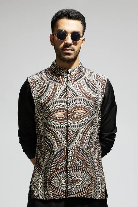 Sva By Sonam & Paras Modi_Brown Silk Embroidery Zentangle Bundi_at_Aza_Fashions