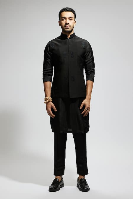 Sva By Sonam & Paras Modi_Black Silk Embroidery Mask Bundi_Online_at_Aza_Fashions