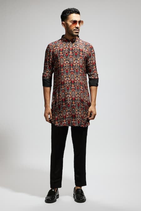 Sva By Sonam & Paras Modi_Black Crepe Leaf Jaal Printed Short Kurta_Online_at_Aza_Fashions