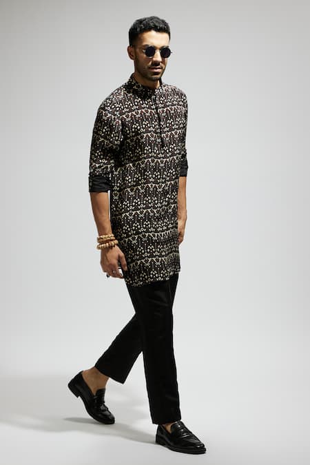 Buy Sva By Sonam & Paras Modi Black Crepe Geometric Print Short Kurta Online at Aza Fashions Buy_Sva By Sonam & Paras Modi_Black Crepe Geometric Print Short Kurta_Online_at_Aza_Fashions