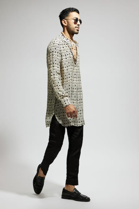 Buy Sva By Sonam & Paras Modi White Crepe Geometric Print Kurta Online at Aza Fashions Buy_Sva By Sonam & Paras Modi_White Crepe Geometric Print Kurta_Online_at_Aza_Fashions