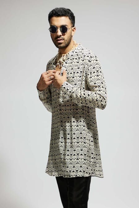 Buy Sva By Sonam & Paras Modi White Crepe Geometric Print Kurta Buy_Sva By Sonam & Paras Modi_White Crepe Geometric Print Kurta