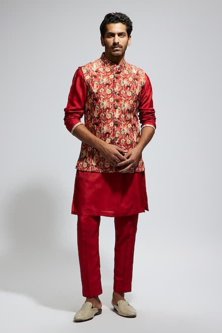 SVA by Sonam & Paras Modi Embellished Floral-Fauna Bundi Kurta Set 