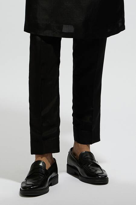 Sva By Sonam & Paras Modi Black Silk Cut Work, Sequins Geometric Embroidered Bundi Set Online at Aza Fashions Sva By Sonam & Paras Modi_Black Silk Cut Work, Sequins Geometric Embroidered Bundi Set_Online_at_Aza_Fashions