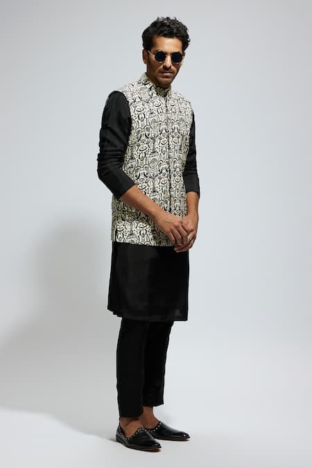 Buy_Sva By Sonam & Paras Modi_White Silk Cut Work, Sequins Embellished Foliage Print Bundi Kurta Set