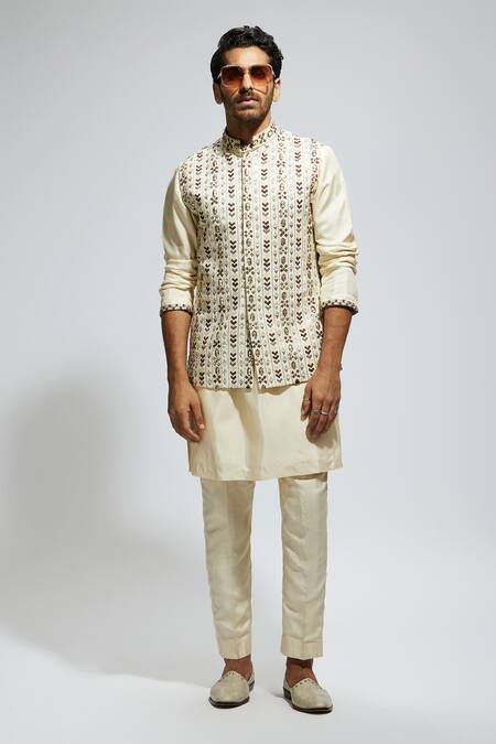 Buy_Sva By Sonam & Paras Modi_White Silk Sequins, Cut Work Geometric Embroidered Bundi Kurta Set_Online_at_Aza_Fashions