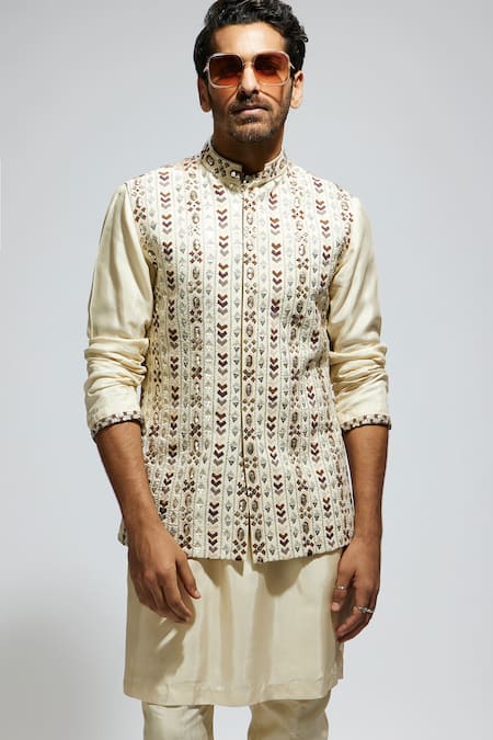 Buy_Sva By Sonam & Paras Modi_White Silk Sequins, Cut Work Geometric Embroidered Bundi Kurta Set