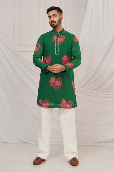 Harshita Singhvi_Green Georgette, Linen Floral Heart Printed Kurta _Online_at_Aza_Fashions
