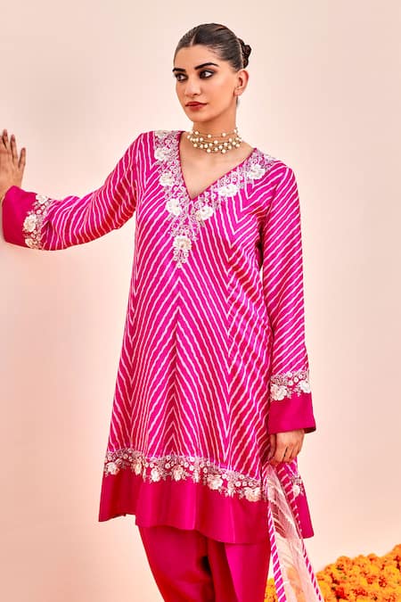 Shalkii Pink Silk, Organza Embroidery V-neck Floral Anarkali Set Online at Aza Fashions Shalkii_Pink Silk, Organza Embroidery V-neck Floral Anarkali Set _Online_at_Aza_Fashions