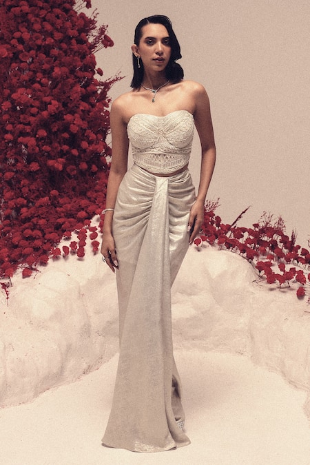 Buy_Label Moni K_White Organza, Satin Pearls Sweetheart Embroidered Corset And Draped Skirt Set 