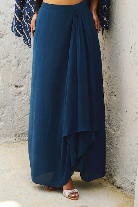 Chamee And Palak Blue Silk, Crepe Zari Sweetheart Neck Embroidered Blazer And Skirt Set at Aza Fashions Chamee And Palak_Blue Silk, Crepe Zari Sweetheart Neck Embroidered Blazer And Skirt Set _at_Aza_Fashions