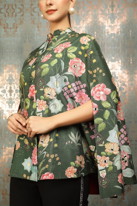 Buy_Tanu Malhotra_Green Flora Print And Mirror Embroidered Cape 