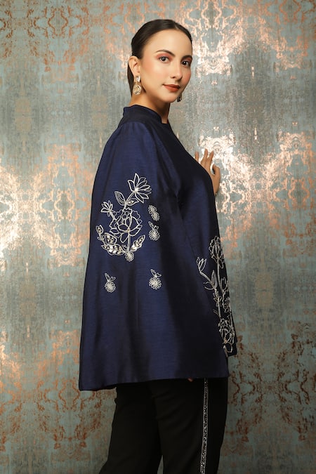 Buy_Tanu Malhotra_Blue Bloom Embroidered Cape 