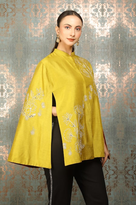 Tanu Malhotra_Green Florin Embroidered Raw Silk Cape _Online_at_Aza_Fashions