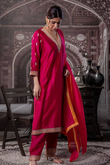 Shop_Label Radini_Pink Chanderi Sequins, Zari V-neck Kashmiri Tila Embroidered Kurta Set _Online_at_Aza_Fashions
