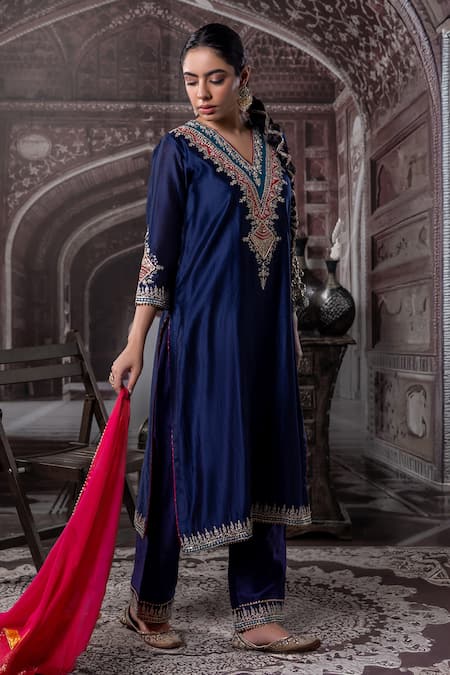 Buy_Label Radini_Blue Chanderi Sequins, Zari, Embroidery V-neck Navy Kurta Set _Online_at_Aza_Fashions